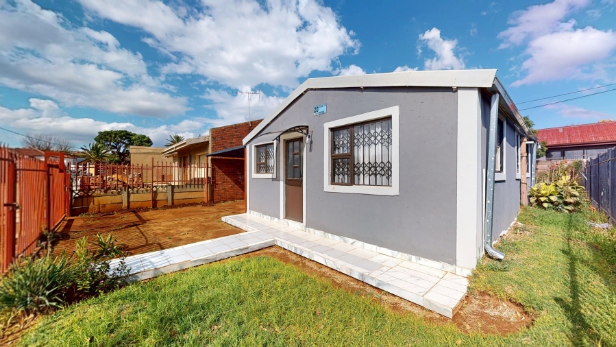 2 Bedroom Property for Sale in Mohadin North West